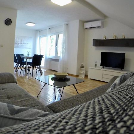 Holiday Apartment Lavanda Sumpetar Jesenice  Eksteriør bilde