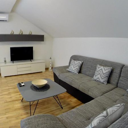 Holiday Apartment Lavanda Sumpetar Jesenice  Eksteriør bilde