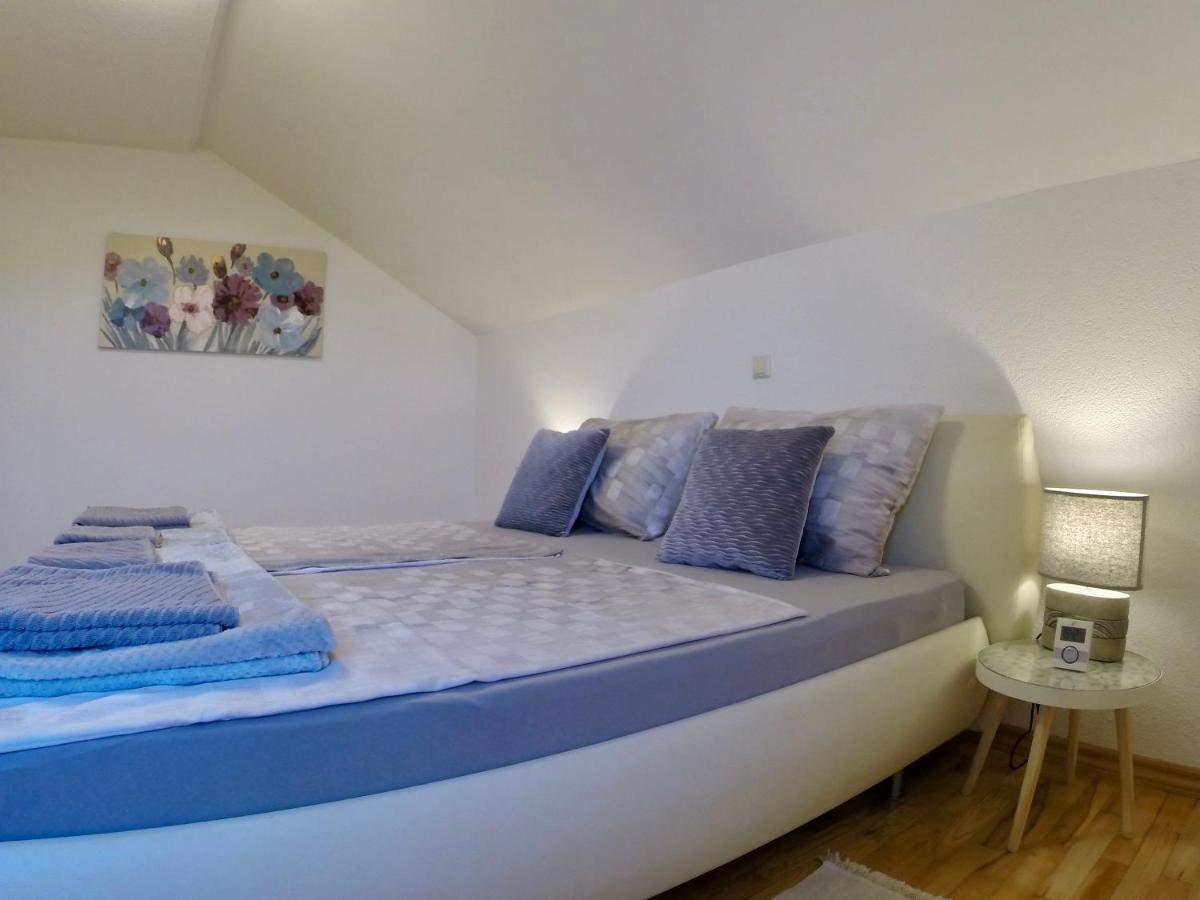 Holiday Apartment Lavanda Sumpetar Jesenice  Eksteriør bilde