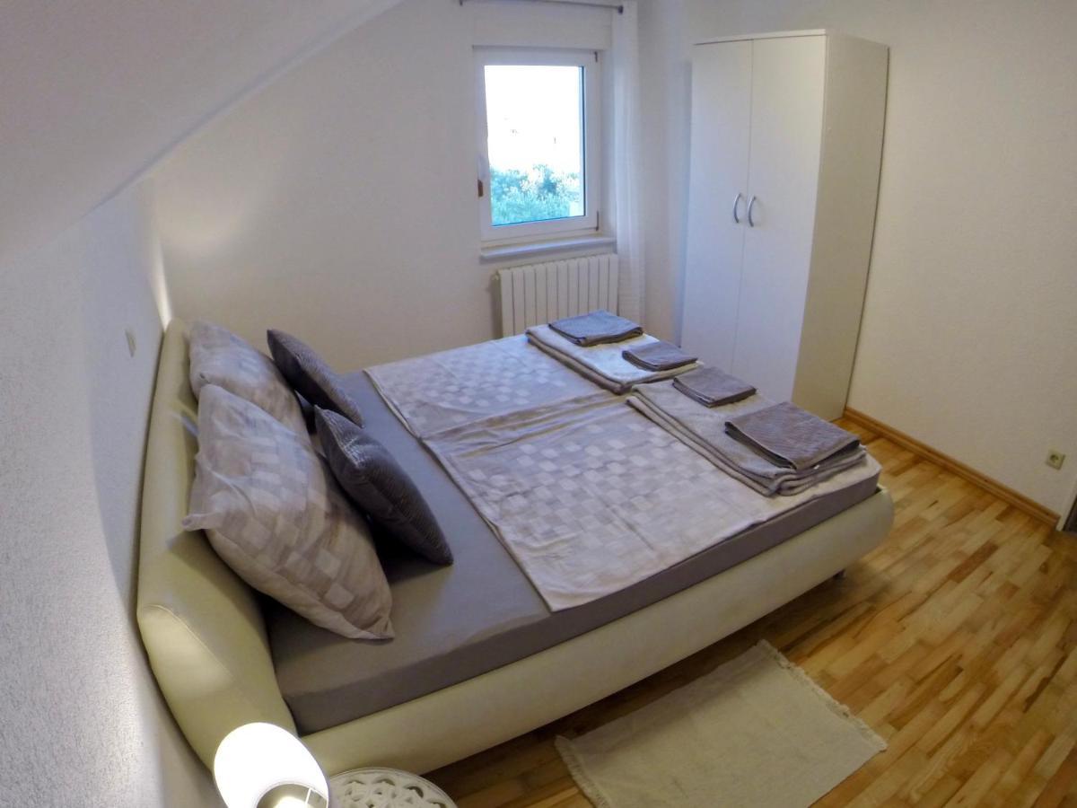 Holiday Apartment Lavanda Sumpetar Jesenice  Eksteriør bilde